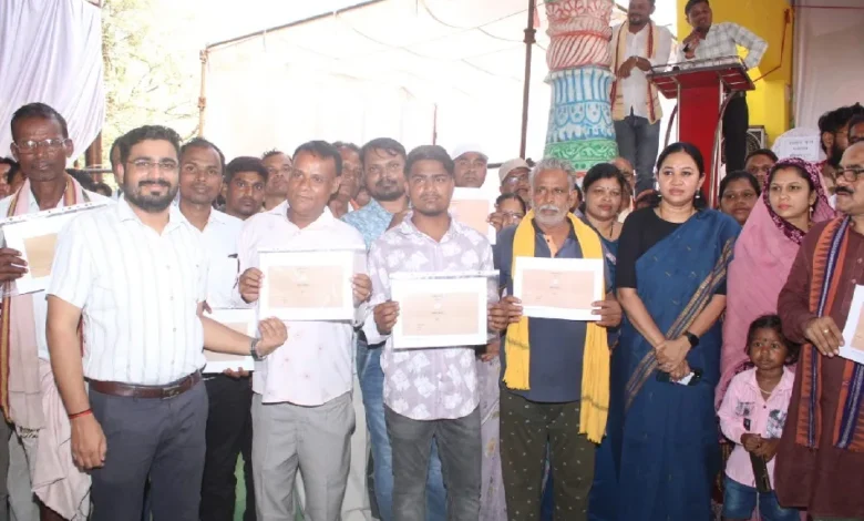 Saria Tehsildar Record Room Issue
